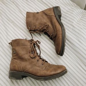 classic light brown fashion booties